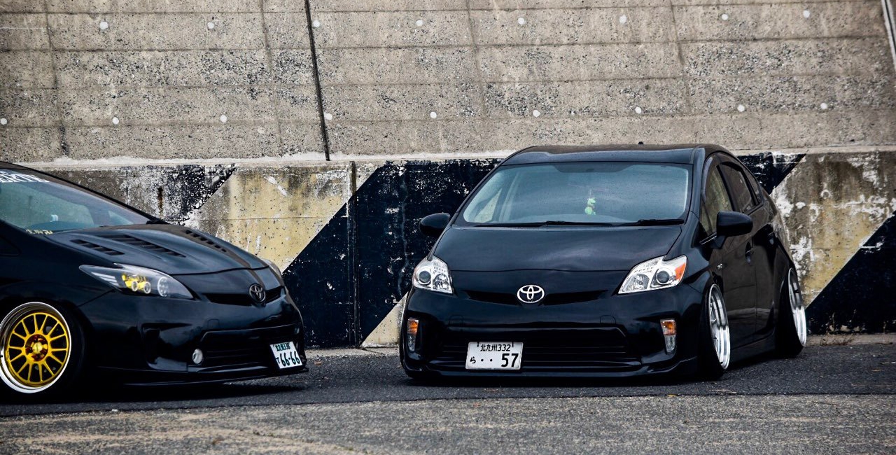 Toyota Prius 30 (black) | JapanHybrid